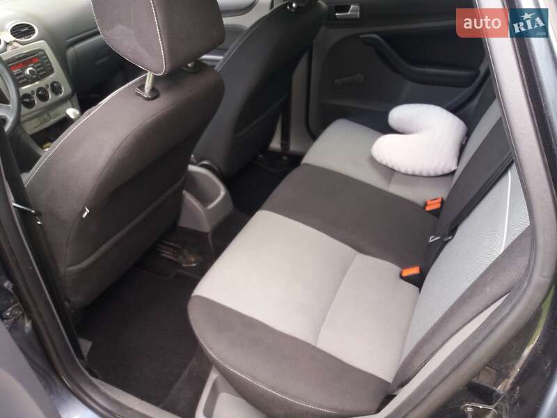 Універсал Ford Focus 2010 в Яворові