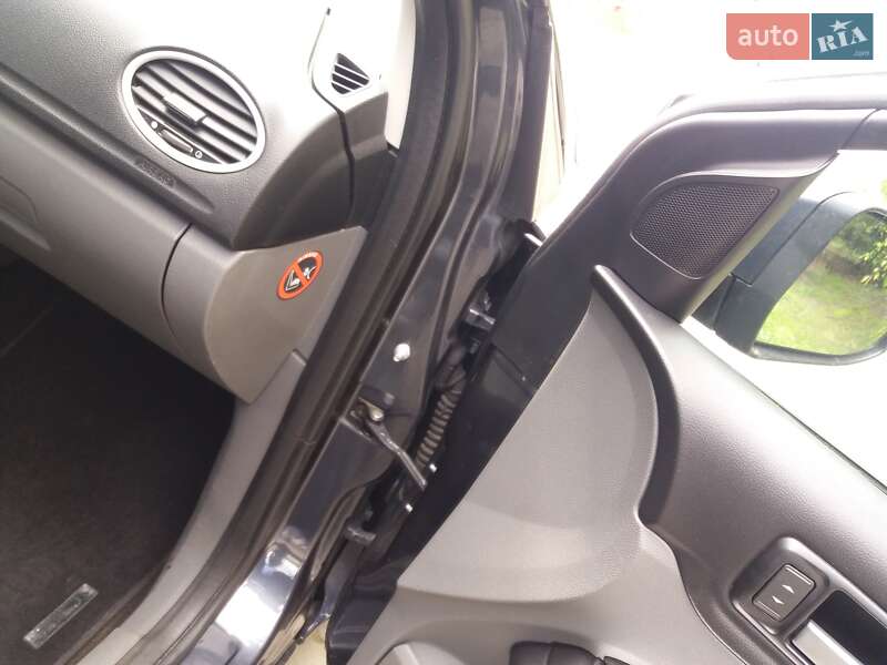 Універсал Ford Focus 2010 в Яворові