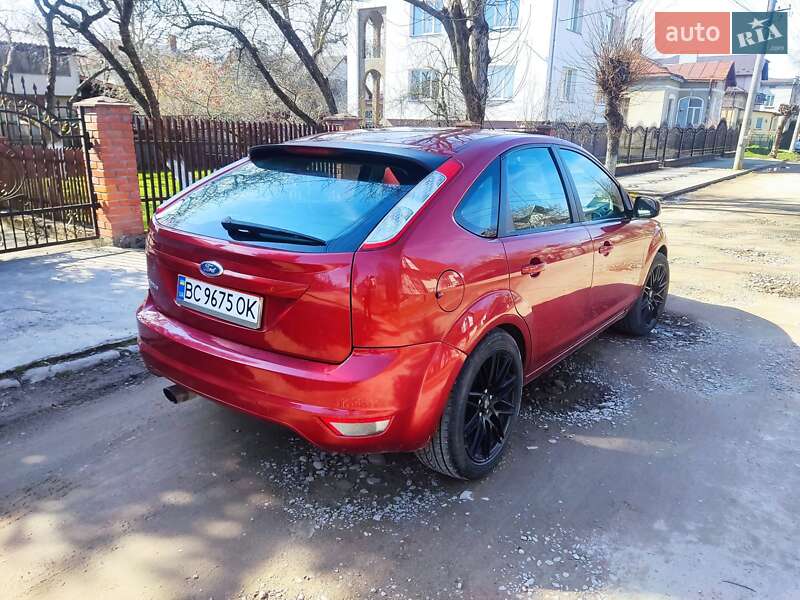 Хэтчбек Ford Focus 2008 в Самборе