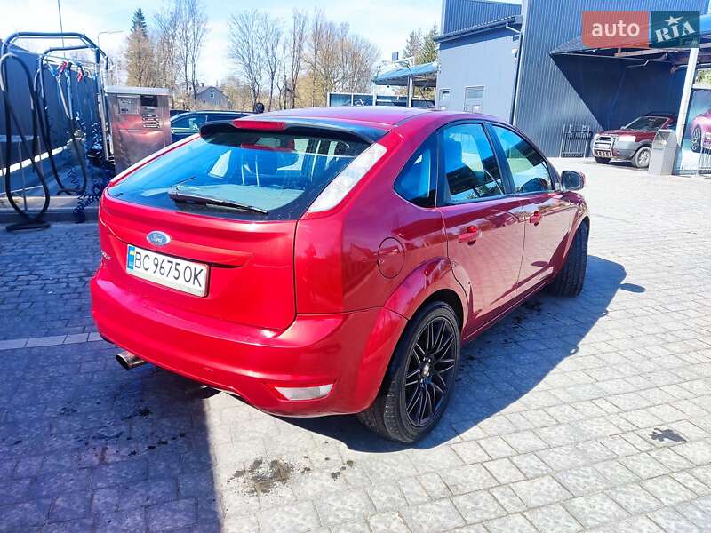 Хэтчбек Ford Focus 2008 в Самборе