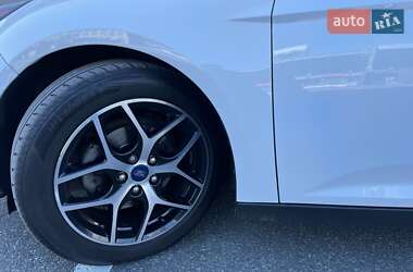 Седан Ford Focus 2017 в 