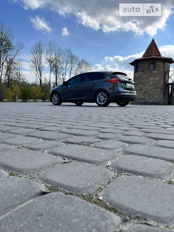 Хэтчбек Ford Focus 2016 в Тернополе