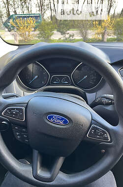 Хэтчбек Ford Focus 2016 в 