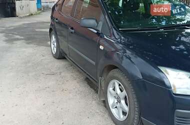 Хэтчбек Ford Focus 2006 в Томашполе
