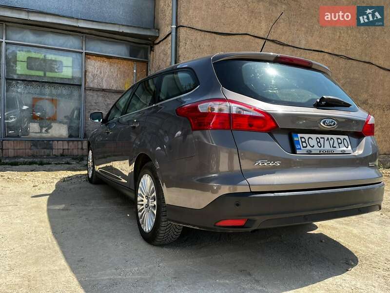 Универсал Ford Focus 2012 в Новояворовске