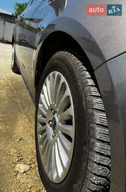 Универсал Ford Focus 2012 в Новояворовске