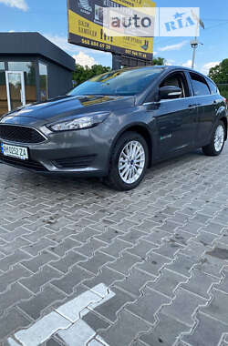 Хэтчбек Ford Focus 2017 в 
