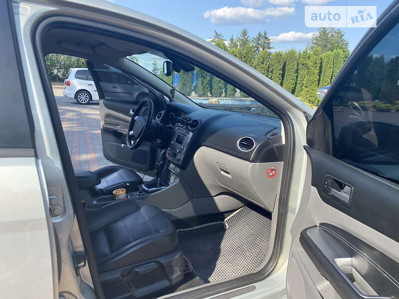 Универсал Ford Focus 2009 в Староконстантинове