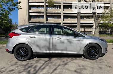 Хэтчбек Ford Focus 2015 в Киеве