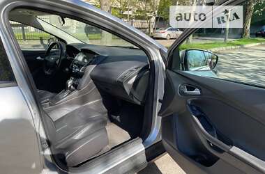 Хэтчбек Ford Focus 2015 в Киеве