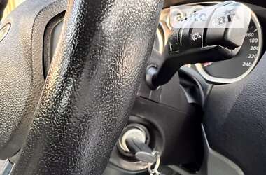 Хэтчбек Ford Focus 2010 в 