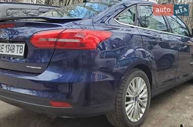 Седан Ford Focus 2016 в 