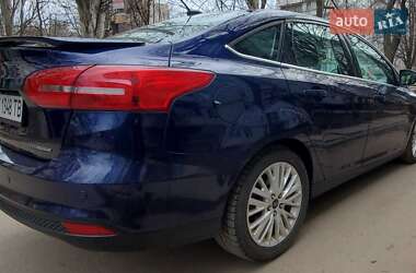 Седан Ford Focus 2016 в 
