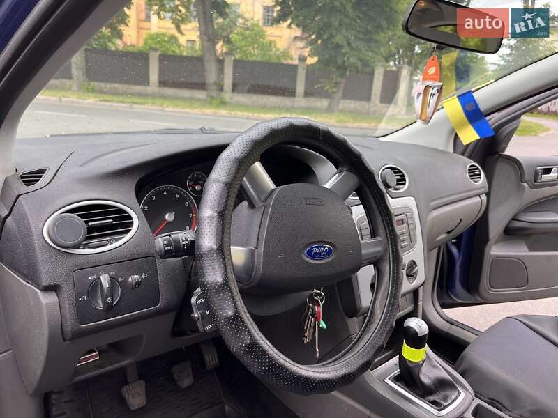 Хэтчбек Ford Focus 2007 в Чернигове