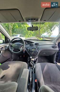 Седан Ford Focus 2001 в Светловодске