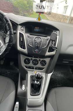 Универсал Ford Focus 2012 в 