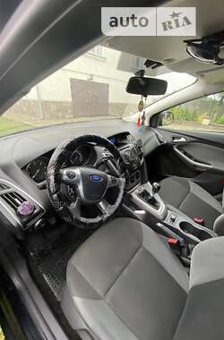 Универсал Ford Focus 2012 в 