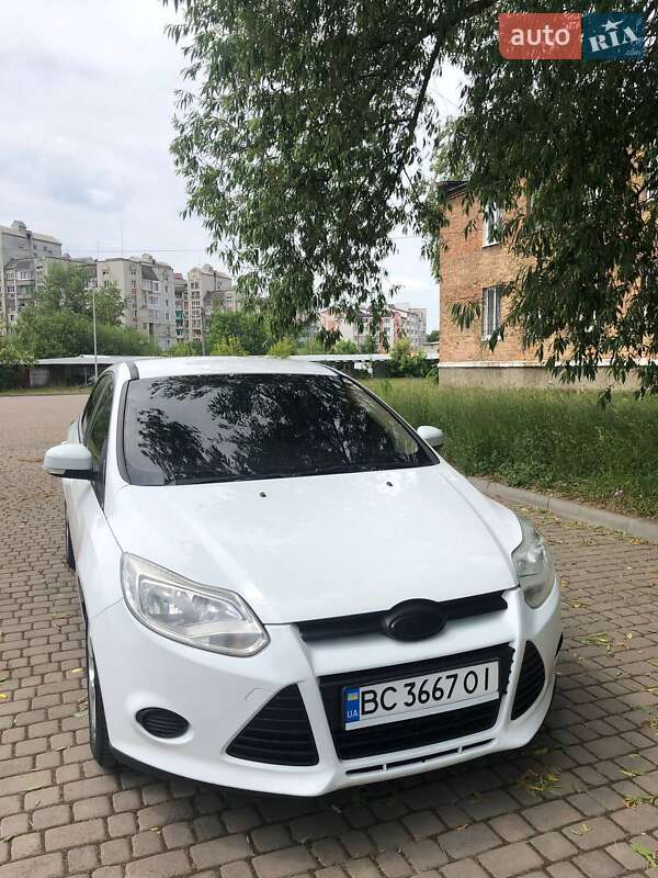 Хэтчбек Ford Focus 2013 в Шептицькому