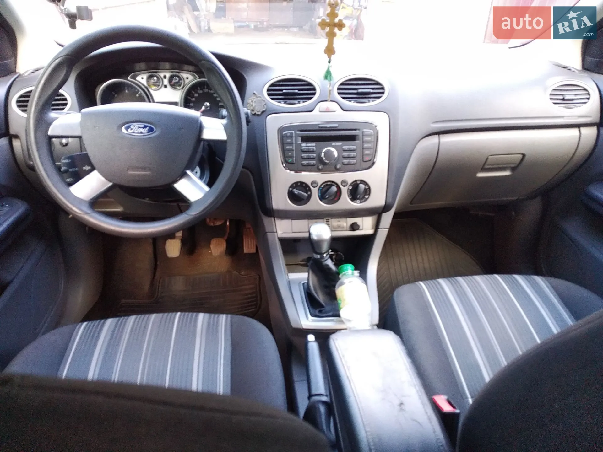 2010 Ford Focus - мініатюра 2