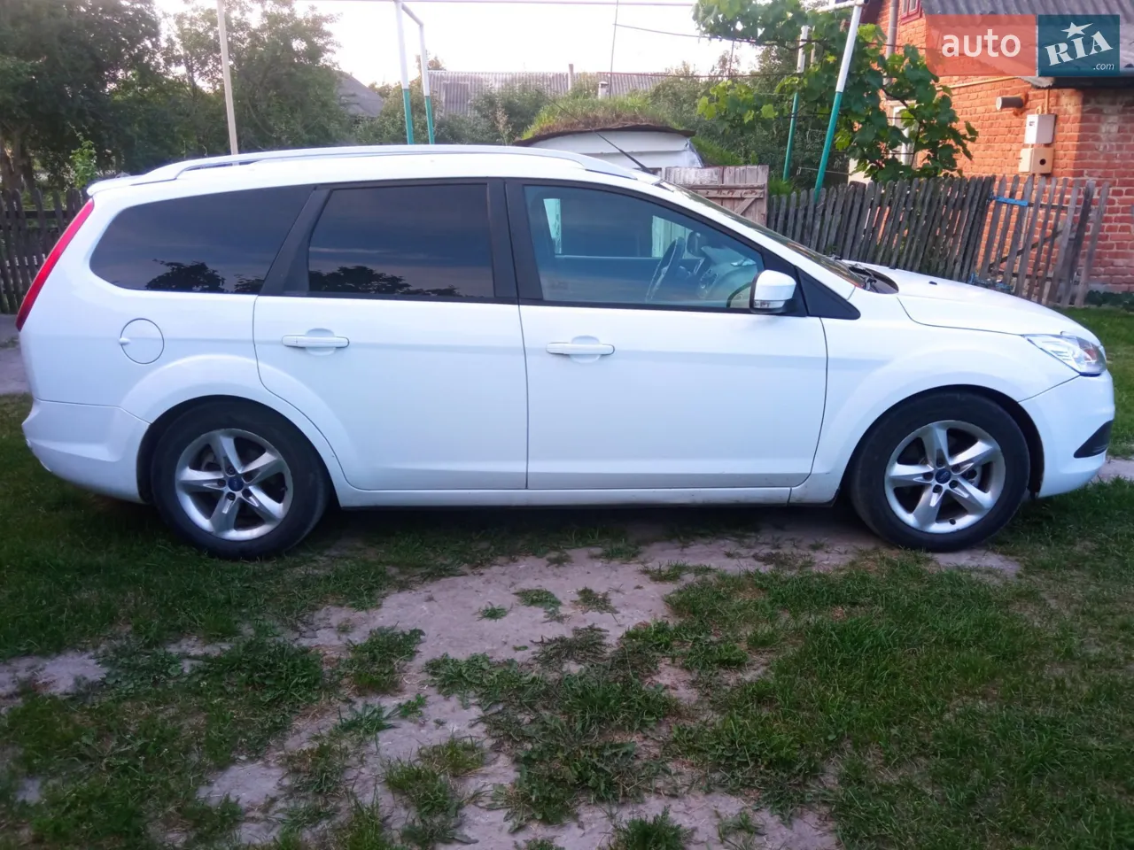 2011 Ford Focus - мініатюра 14