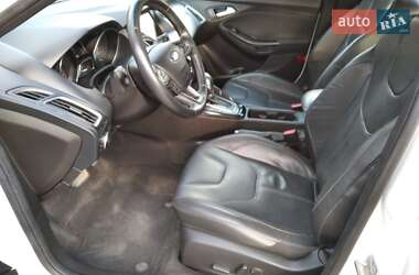 Седан Ford Focus 2015 в 