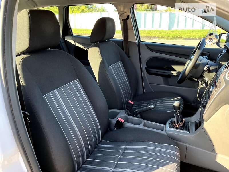 Універсал Ford Focus 2010 в Новоукраїнці фото 10 Універсал Ford Focus 2010 в Новоукраїнці