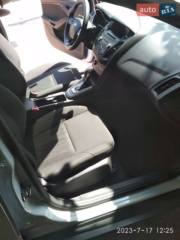 Седан Ford Focus 2016 в Днепре