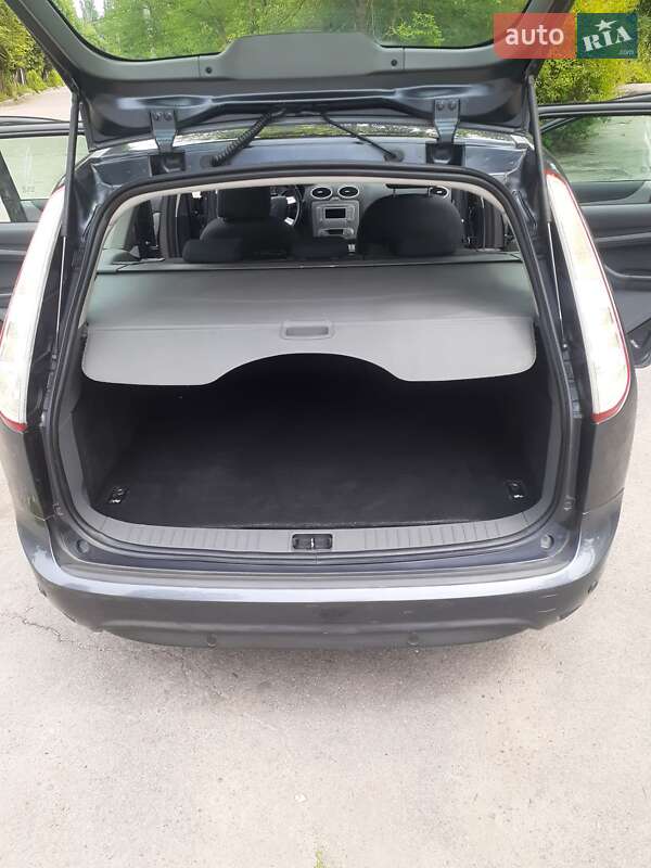 Универсал Ford Focus 2008 в Верхнеднепровске фото 7 Универсал Ford Focus 2008 в Верхнеднепровске