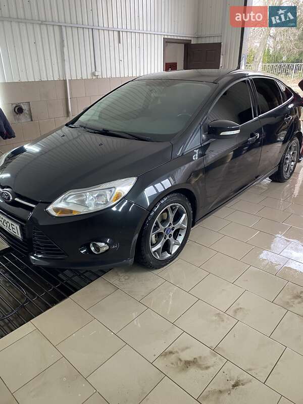 Седан Ford Focus 2012 в Прилуках