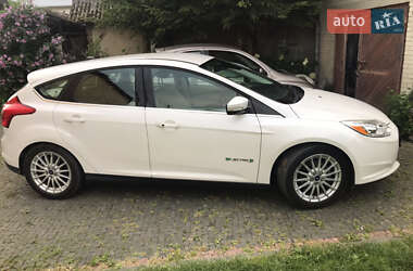 Хэтчбек Ford Focus 2012 в Буске