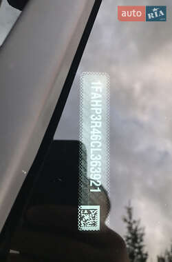 Хэтчбек Ford Focus 2012 в Буске