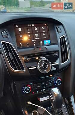 Хэтчбек Ford Focus 2016 в Днепре