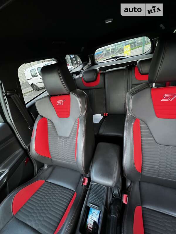 Универсал Ford Focus 2018 в Киеве фото 43 Универсал Ford Focus 2018 в Киеве