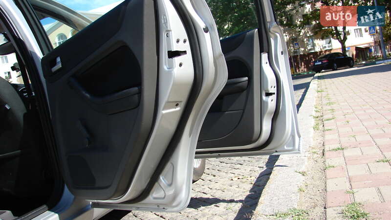 Универсал Ford Focus 2007 в Одессе