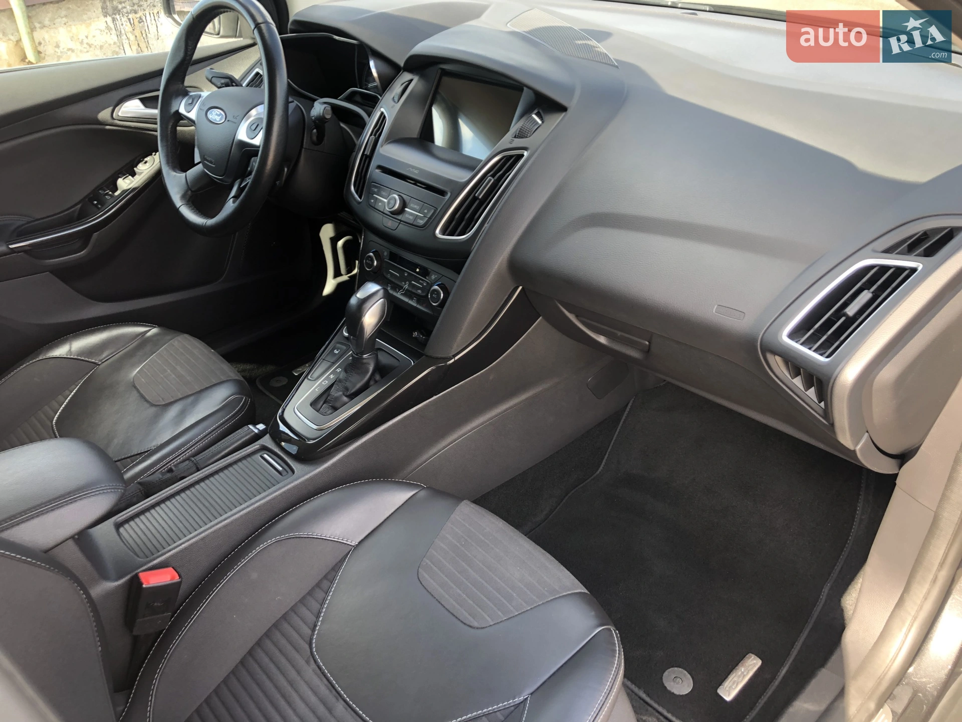 2017 Ford Focus - мініатюра 17