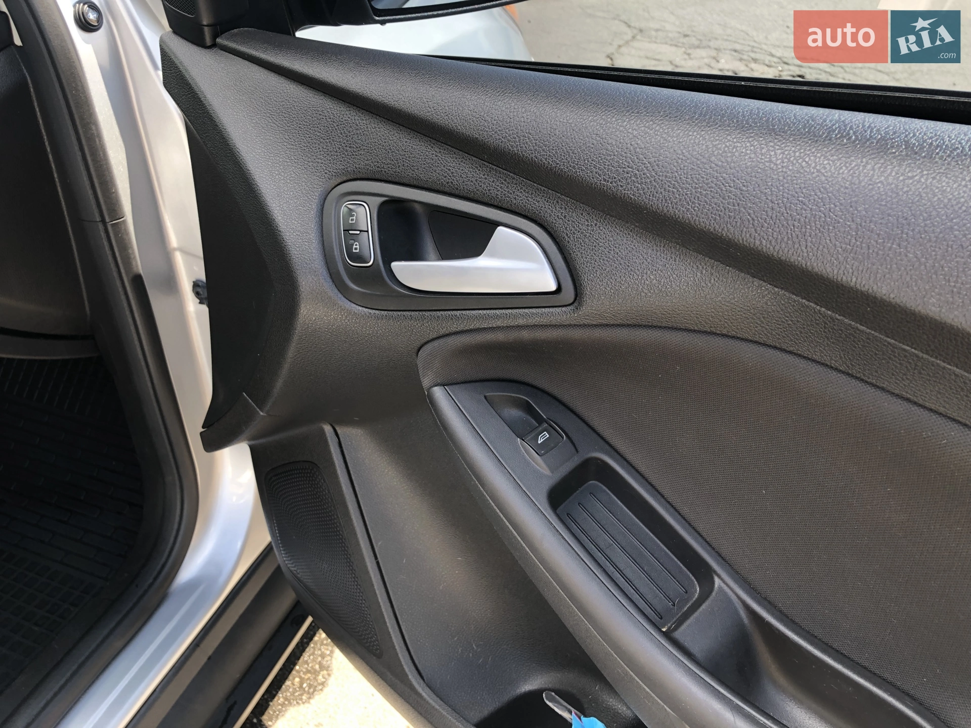 2015 Ford Focus - мініатюра 18