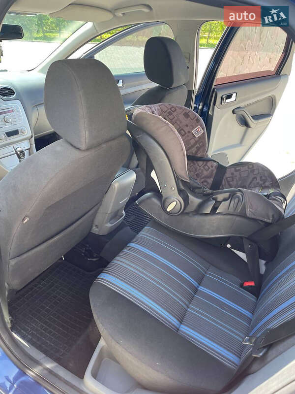 Хэтчбек Ford Focus 2008 в Борщеве