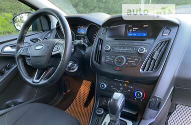 Хетчбек Ford Focus 2015 в  фото 29 Хетчбек Ford Focus 2015 в