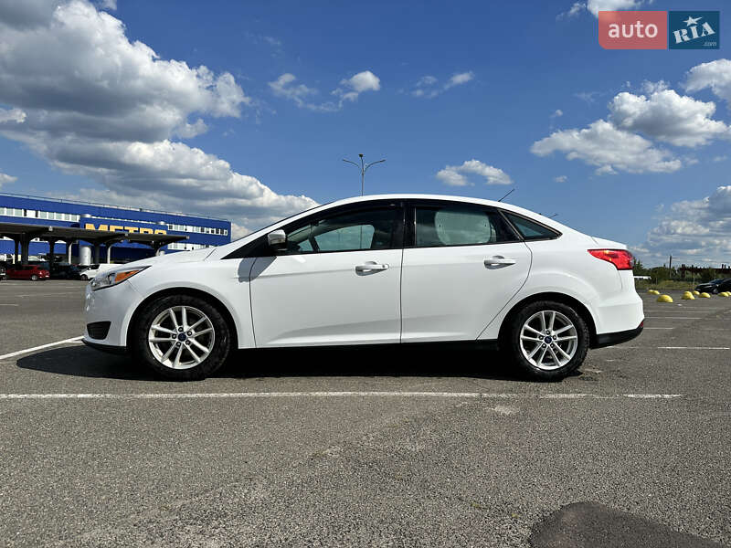 Седан Ford Focus 2016 в Киеве