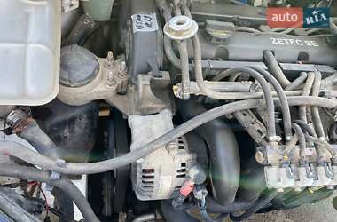Седан Ford Focus 2001 в 