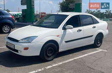 Седан Ford Focus 2001 в Южном