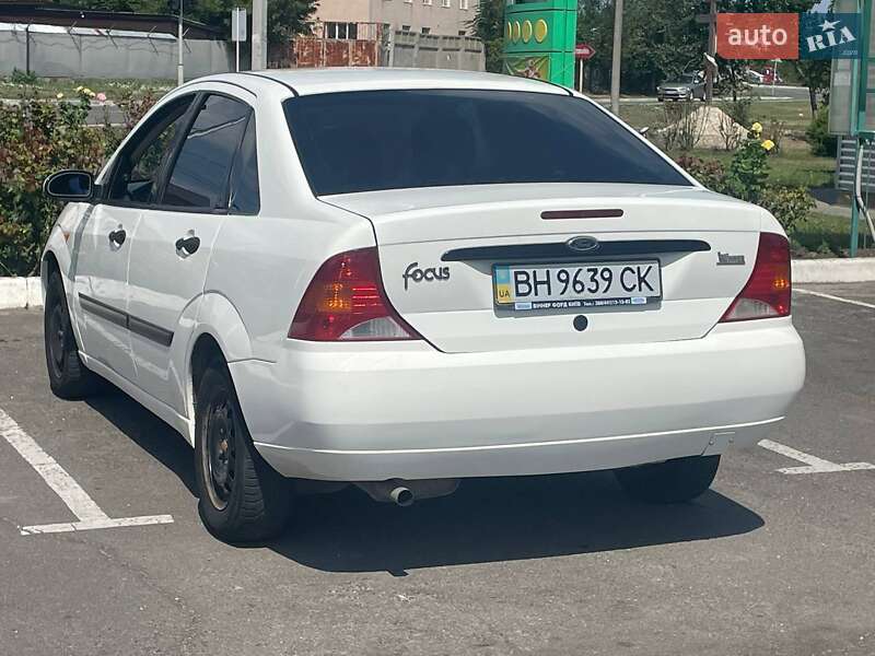 Седан Ford Focus 2001 в Южном фото 25 Седан Ford Focus 2001 в Южном