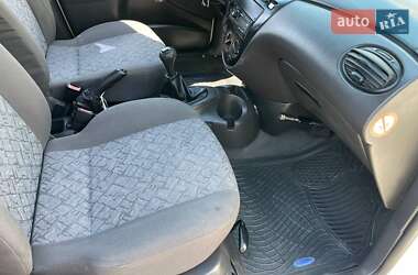 Седан Ford Focus 2001 в 