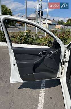 Седан Ford Focus 2001 в 