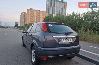 Хэтчбек Ford Focus 2002 в Киеве