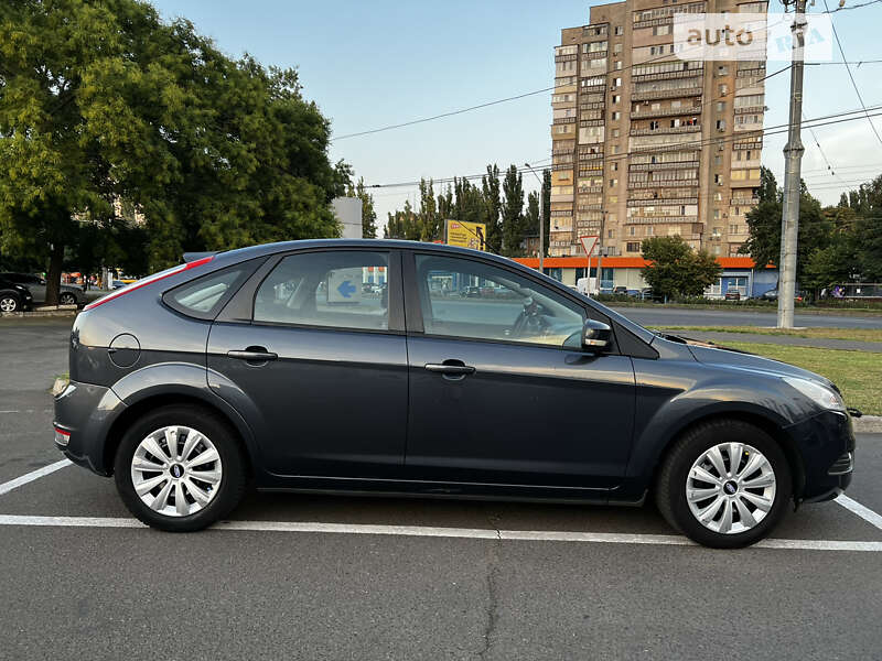 Хэтчбек Ford Focus 2008 в 