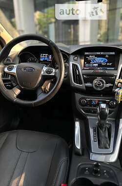 Хетчбек Ford Focus 2013 в Дніпрі