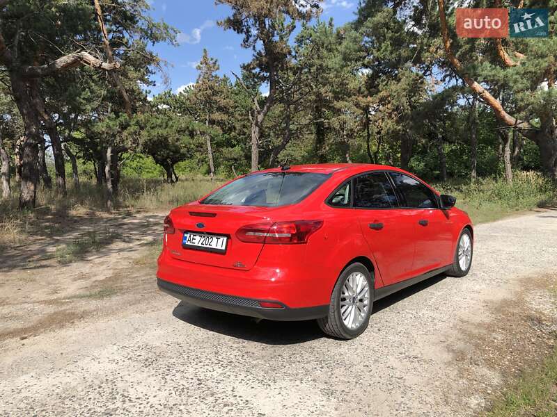 Седан Ford Focus 2015 в Днепре фото 9 Седан Ford Focus 2015 в Днепре