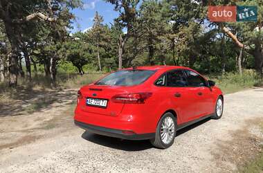 Седан Ford Focus 2015 в Дніпрі