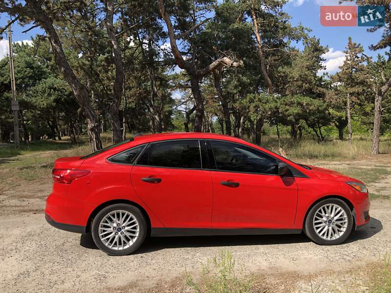 Седан Ford Focus 2015 в Днепре фото 2 Седан Ford Focus 2015 в Днепре